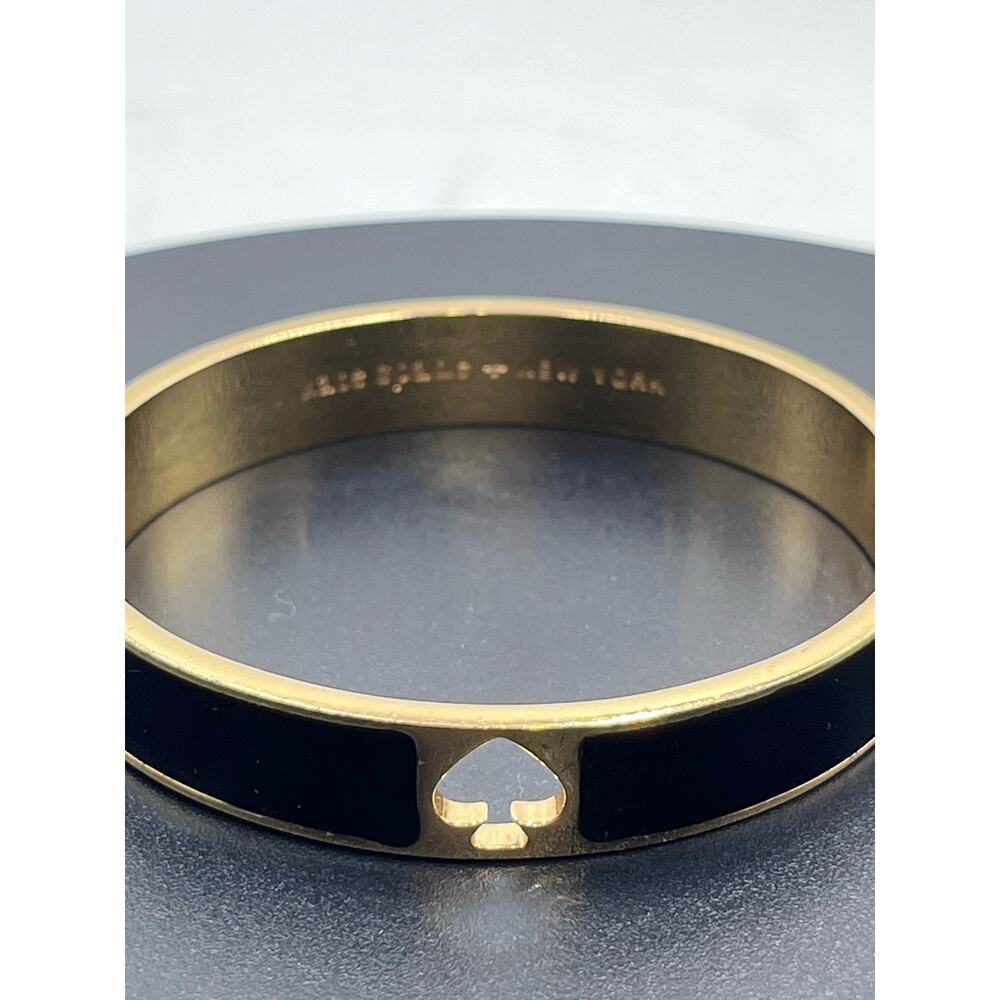 Kate Spade Hole Punch Spade Black Gold Cutout Spade Hinge Bangle - Picture 11 of 11